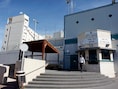 De Ayalon-gevangenis in de buurt van Tel Aviv waar de Australiër in het grootste geheim gevangen werd gehouden tot hij er in 2010 zelfmoord pleegde.