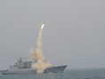 Een Zuid-Koreaan slagschip vuurt een raket af in de richting van het vermaledijde buurland.