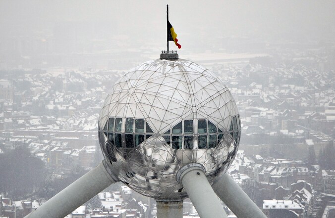 De basisbol zal worden vernoemd naar François Englert. Op deze foto: de bovenste bol van het Atomium.