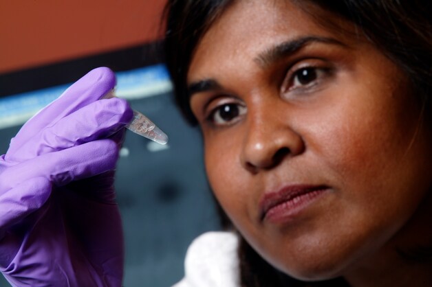 Dokter Deborah Persaud van het kinderziekenhuis in Baltimore verzorgde het tweejarige kind dat getroffen werd door het aidsvirus.