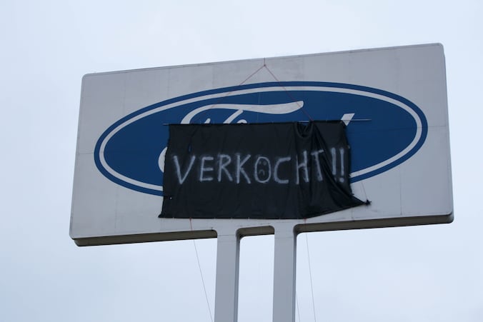 In ons land sneuvelden veel jobs bij Ford Genk.