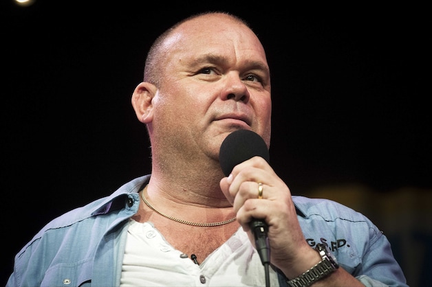 Paul de Leeuw.