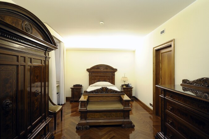 De suite van de paus in het Domus Santa Marta.