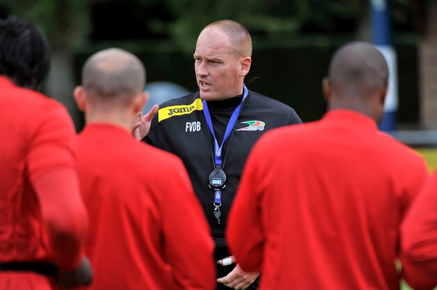 Coach Frederik Vanderbiest legde er meteen de pees op