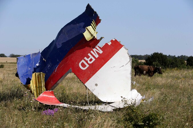 Een van de brokstukken van het gecrashte vliegtuig van Malaysia Airlines.