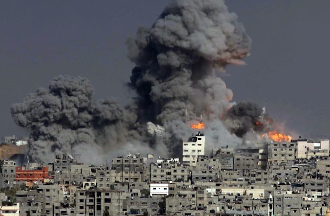 Ook in Gaza-stad gaan de bombardementen in alle hevigheid door.