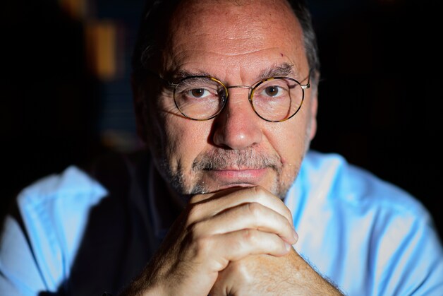 Baron Peter Piot was in 1976 één van de ontdekkers van het ebolavirus dat toen in Zaire te kop opstak.