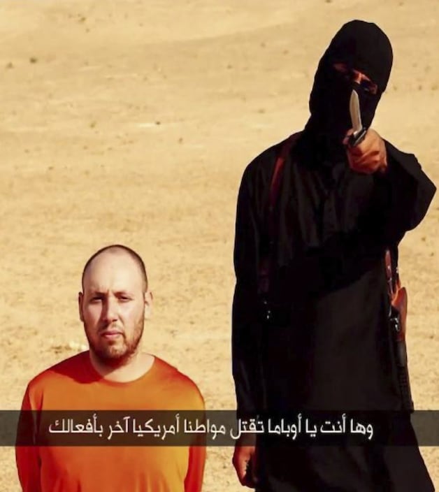 Jihadi John met de vermoordde gijzelaar Steven Sotloff in september 2014.
