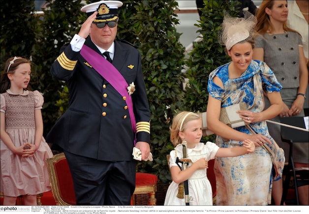 Prins Laurent en prinses Claire en hun dochter Louise.