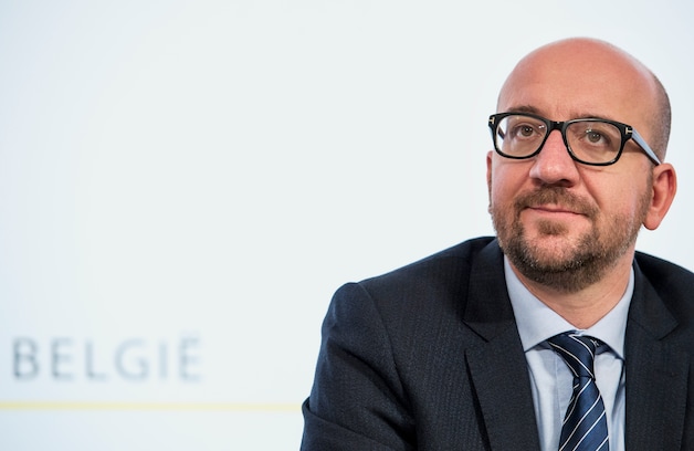De ministerraad vergadert over de begrafenis.
