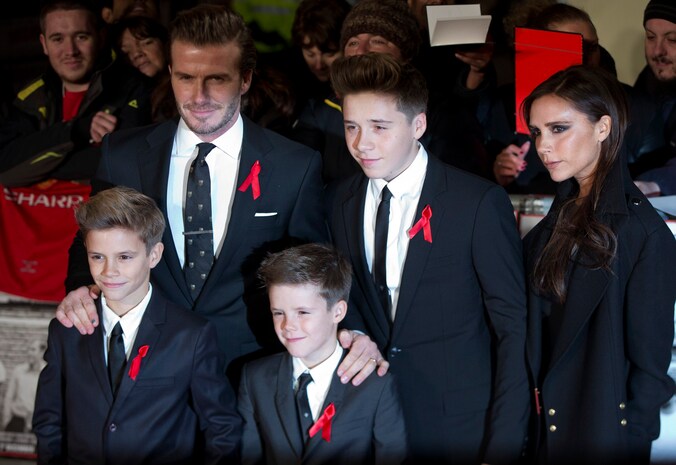 De Beckhams met van links naar rechts Brooklyn, Cruz en Romeo.
