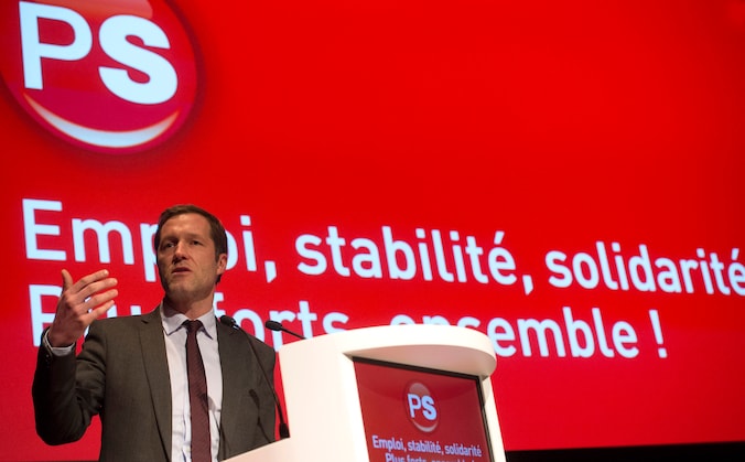 Met het plan wil Magnette werkloze schoolverlaters aan een job en de nodige ervaring helpen om daarna gemakkelijker de opstap naar de arbeidsmarkt te kunnen maken.