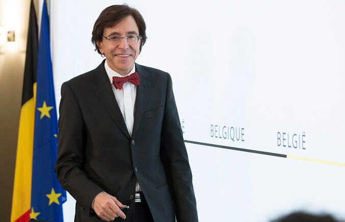 Premier Elio Di Rupo (PS).