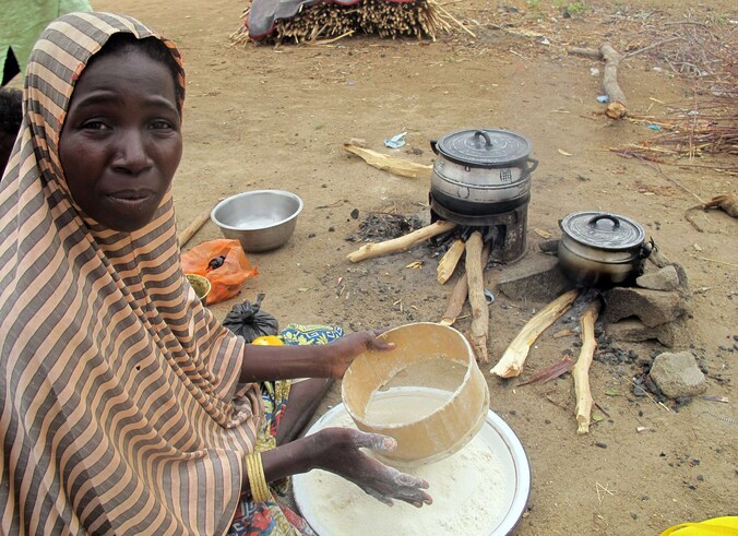 Een vrouw in een vluchtelingenkamp in Nigeria.