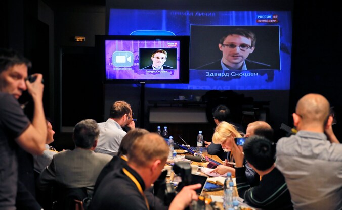 Edward Snowden stelde zijn vraag aan Poetin via een videoboodschap.