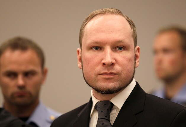 Anders Behring Breivik heeft nooit spijt getoond over zijn moordpartijen. Hij zit een straf van 21 jaar uit.