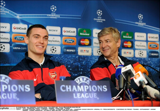 Vermaelen en Wenger, hier op archiefbeeld, hebben vertrouwen in een betere afloop tegen Bayern.
