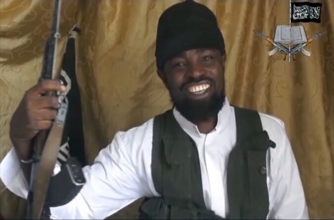 Een screenshot van de vermeende Boko Haram-leider Abubakar Shekau uit een eerder video in het bezit van persbureau AFP.