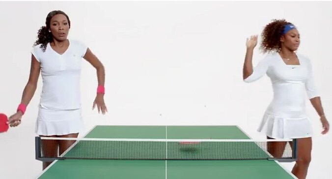 Venus en Serena Williams in de nieuwe Apple-commercial.