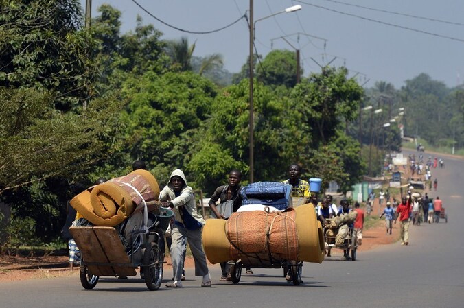 Het straatarme land is in 2013 in de greep gekomen van bendes, inclusief islamitische extremisten, die vanuit het noordoosten Bangui veroverden en de macht in handen kregen.