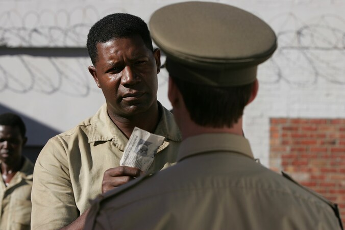 Dennis Haysbert als Mandela in 'Goodbye Bafana'.