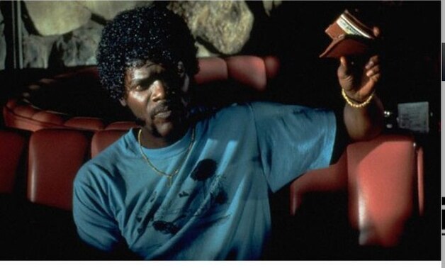 Samuel L. Jackson met zijn Bad Mother Fucker portefeuille in 'Pulp Fiction'.