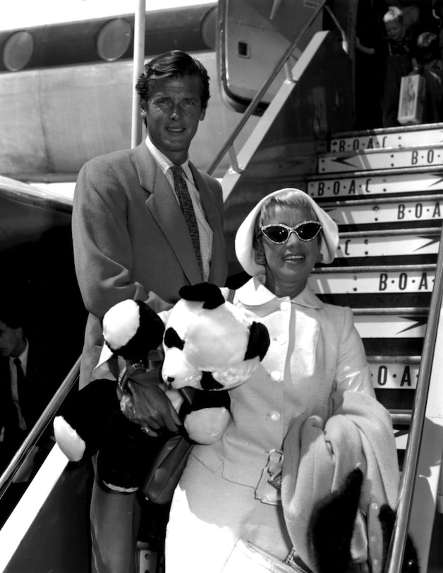 Roger Moore en Dorothy Squires
