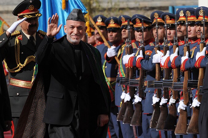 De Afghaanse president Hamid Karzai bij zijn inauguratie.