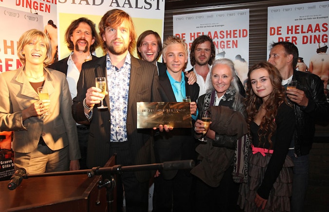 De acteurs uit de verfilming van 'De helaasheid der dingen'.
