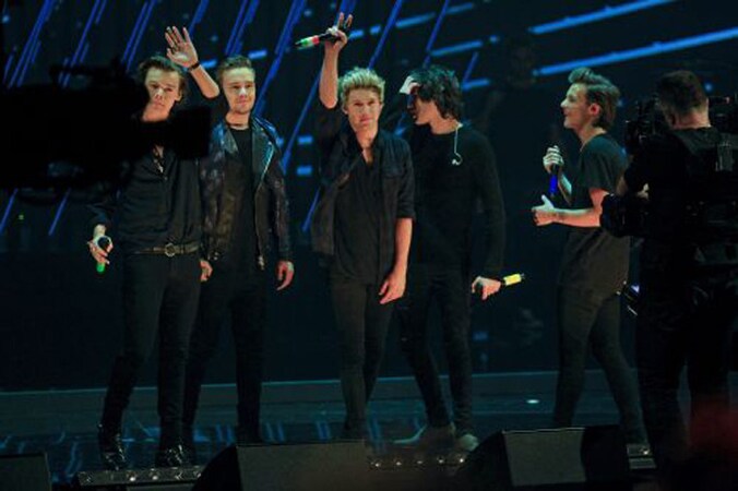 One Direction nam drie awards in ontvangst vanavond.