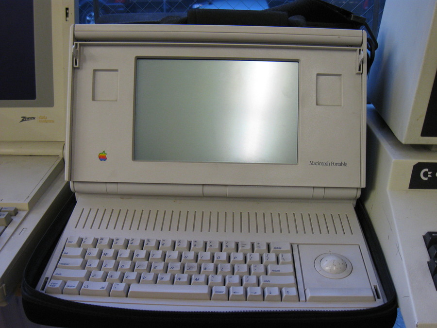 De Macintosh Portable.