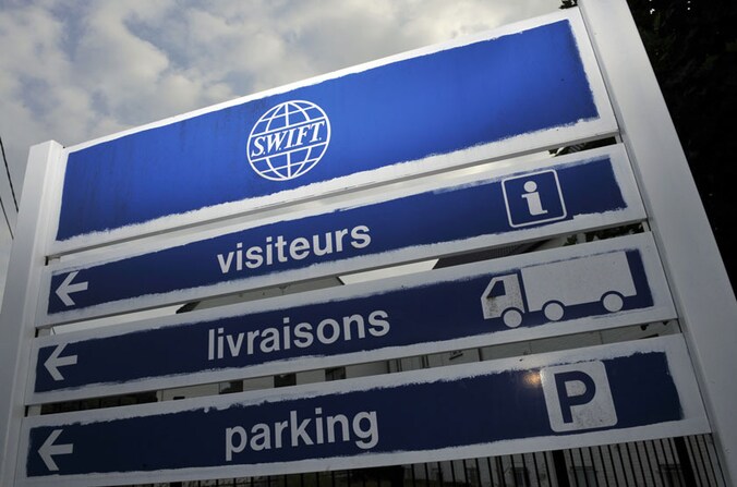 SWIFT regelt internationaal betalingsverkeer.