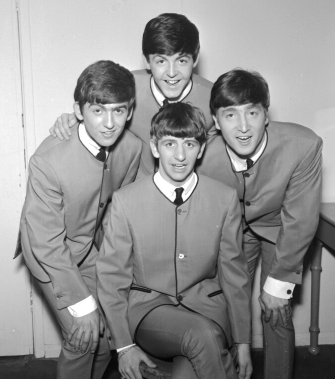 Paul McCartney (boven) en John Lennon (rechts) wilden zich al vroeg meten met grote songschrijvers.