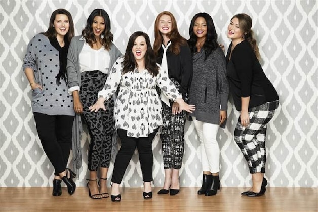 Melissa McCarthy en modellen in haar modecollectie.