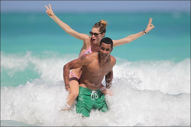 Doutzen Kroes tijdens haar fotosessie voor H&amp;M in Mexico