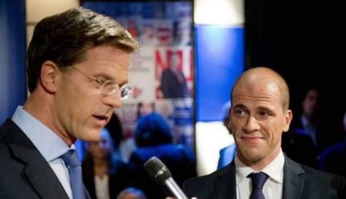 Het wordt nek-aan-nek tussen Rutte (links) en Samsom (rechts).
