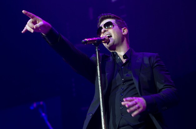 Robin Thicke.