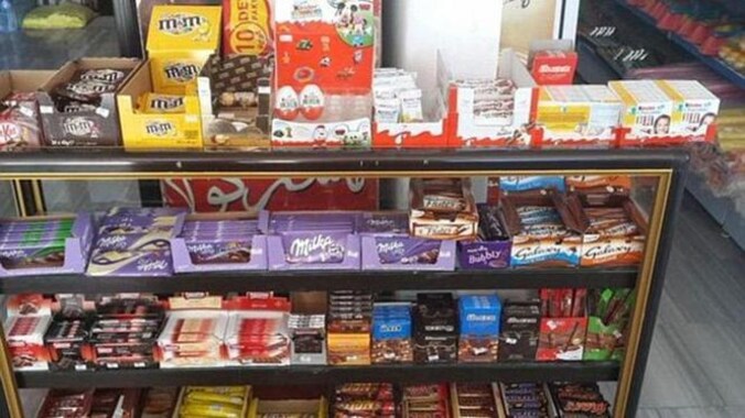 Chocoladerepen in een winkelcentrum in Mosul