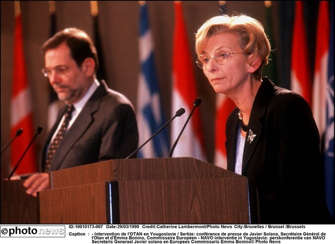 Oud-eurocommissaris Emma Bonino staat het hoogst genoteerd.