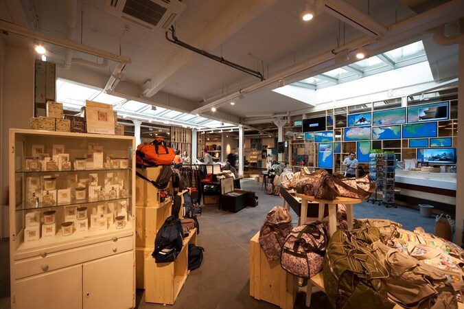 Travel Concept Store - Departure Gate