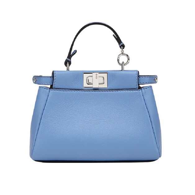 de Fendi Micro Peekaboo bag