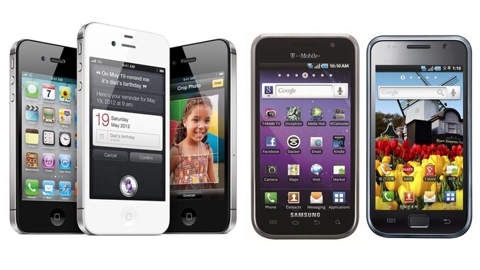 Links drie exemplaren van Apple's iPhone 4S, rechts de Samsung Galaxy S 4G en de Galaxy S.