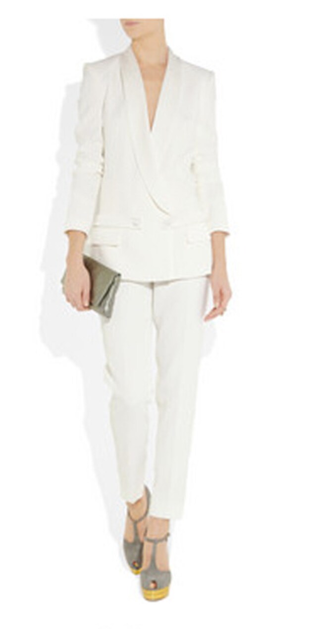 Een smoking bij van Yves Saint Lauren bij net-a-porter.com.