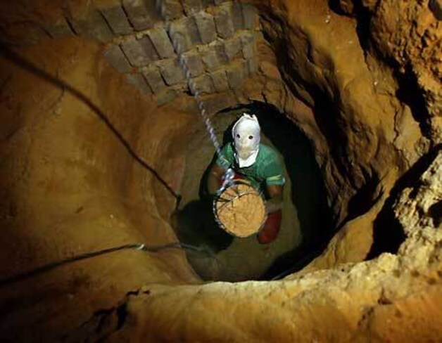 De ingang van een tunnel.