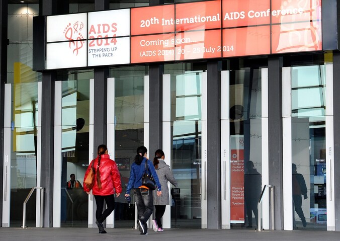 De aids-conferentie in Melbourne waar Lange naar onderweg was.