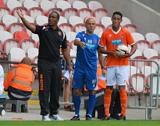 Paul Ince (links) en uiterst rechts Tom Ince