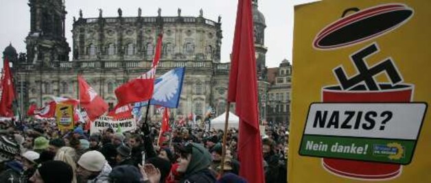 De linkse tegenhangers protesteerden fel.