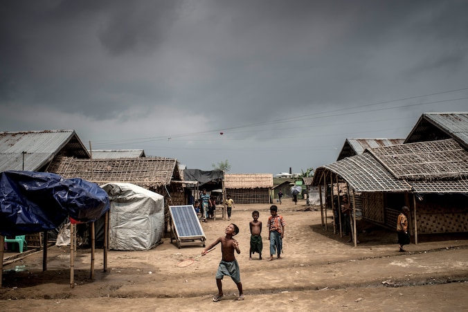 Rohingya-kinderen in een vluchtelingenkamp in Myanmar.