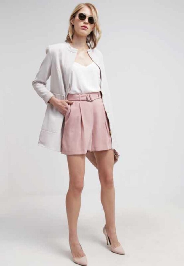 Dorothy Perkins, Pink shorts €28,95