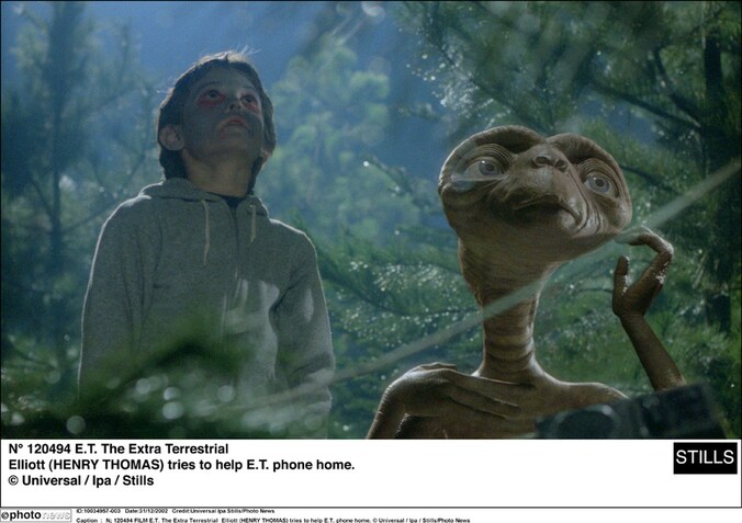 Een beeld uit de film 'E.T.: The Extra-Terrestrial'.